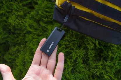 Immagine di Goodram SSDR-GMRE-01T-K0 unità esterna a stato solido 1 TB 3.2 Gen 2 (3.1 Gen 2) Nero