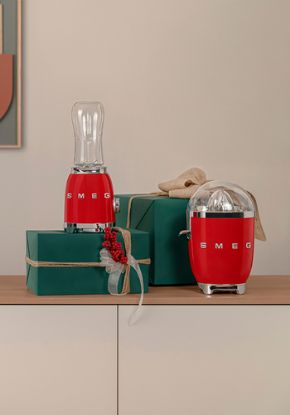 Immagine di Smeg Frullatore Compatto 50's Style – Rosso LUCIDO – PBF01RDEU